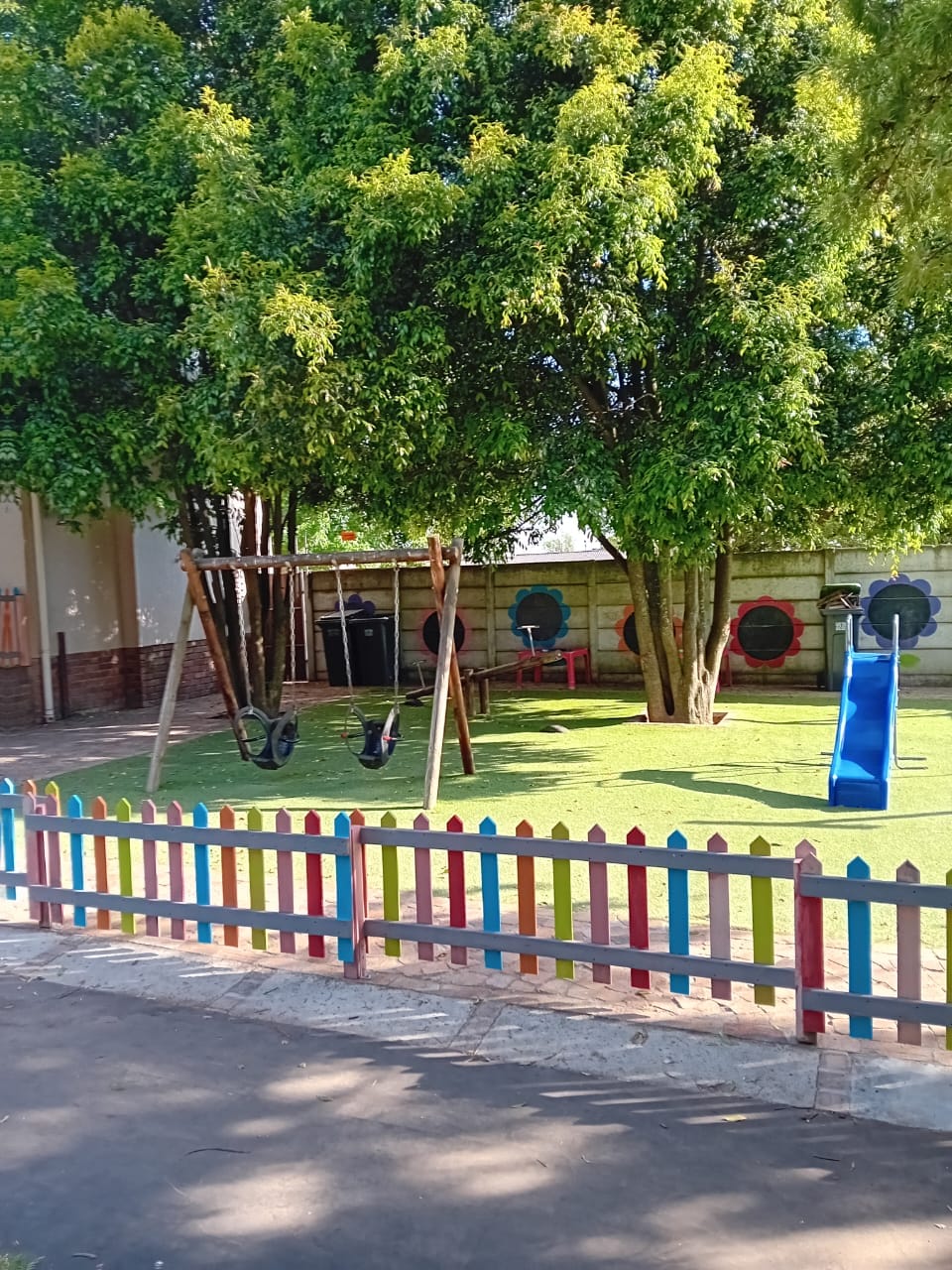 The colourful outdoor playground at Koningspikkies Zambezi
